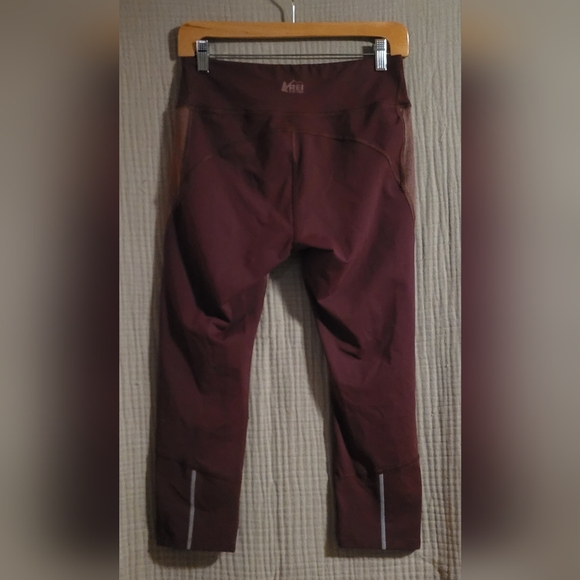 ​REI Co-op On The Trail Run Capri Tights - Plum Heather - Size Medium - Picture 2 of 12